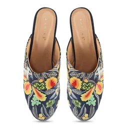 Kanvas Printed Pointed Toe Ethnic Block Mules image 3