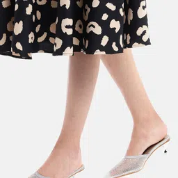AXIUM Embellished Ethnic Comfort Mules-28