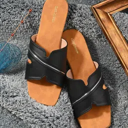 CLOG LONDON Open Toe Block Heels-10
