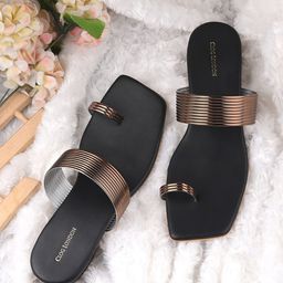 CLOG LONDON Textured One Toe Block Heels-32