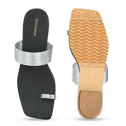 CLOG LONDON Textured One Toe Block Heels image 3