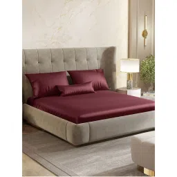 Haus & Kinder Crimson Velvet Flat Bedsheet with Pillow Cover-picture-49