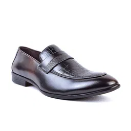 Cliff Fjord Men Textured Formal Loafers-picture-13