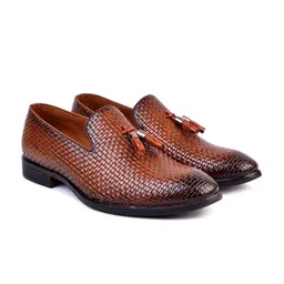 Cliff Fjord Men Textured Formal Loafers-picture-25