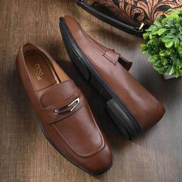 clog london Men Square-Toe Slip-On Shoes image 1