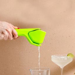 dreamfarm Fluicer Easy Squeeze Lemon Juicer image 1