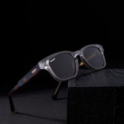 resist eyewear UV-Protected Rectangular Sunglasses image 3
