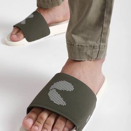chupps Geometric Print Slip-On Slides image 2