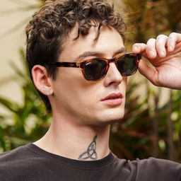 resist eyewear UV-Protected Rectangular Sunglasses image 5