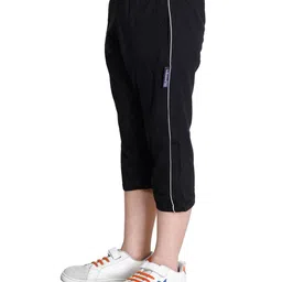indiweaves Pack of 3 Shorts with Insert Pockets image 2