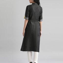 aurelia Button-Down Straight Kurta with Fabric Belt image 3
