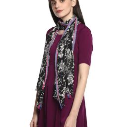 aditi wasan Abstract Print Stole image 3
