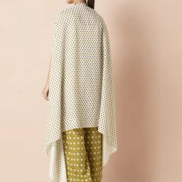 indya Floral Print Open-Front Shrug with Dipped Hem image 3