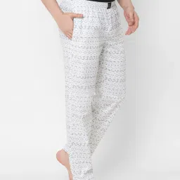 urban scottish Geometric Print Pyjamas with Insert Pockets image 3