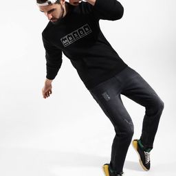 campus sutra Typographic Print Hoodie with Kangaroo Pockets image 4