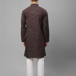 aarsha Checked Long Kurta with Patch Pocket image 4