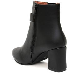 shuz touch Pointed-Toe Ankle-Length Boots with Zip Closure image 5