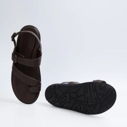 code by lifestyle Men Strappy Slip-On Sandals image 5