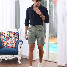 campus sutra Men Patterned Regular Fit Flat-Front Shorts image 5