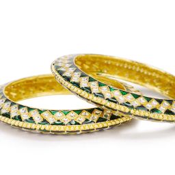 the pari Set of 2 Kundan-Studded Slip-On Broad Bangles image 5