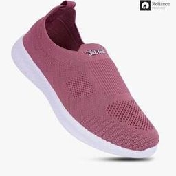 Women Low-Top Slip-On Shoes-image-69