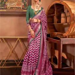 Women Ethnic Design Tassels Saree -image-1
