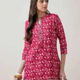 Women Floral Print Straight Tunic-image-4