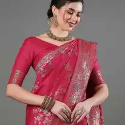 Floral Pattern Saree with Contrast Border-picture-16