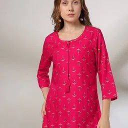 Women Floral Print Round-Neck Straight Tunic-image-29