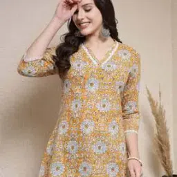 Floral Print V-Neck Top-image-70