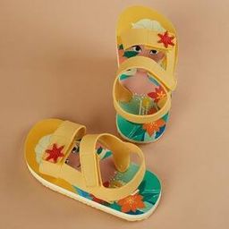 fame forever by lifestyle Girls Graphic Print Slides Slippers-picture-15