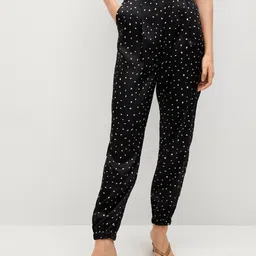 MANGO Women Black & Off-White Regular Fit Printed Pleat Front Joggers-26