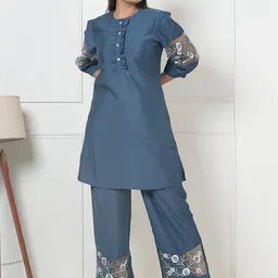 Kaftanize Embroidered Tunic & Trousers Co-Ord Set image 3
