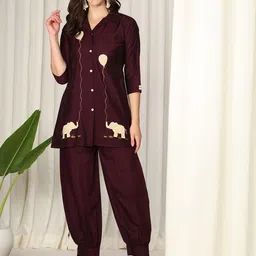 ASPORA Conversational Printed Shirt Collar Pure Silk Kurta With Salwar-22