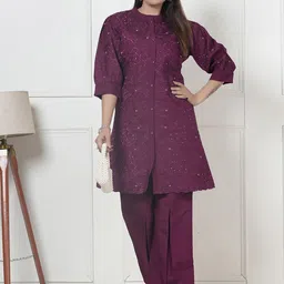 Kaftanize Embroidered Sequined 
Tunic & Trousers Co-Ords-image-7