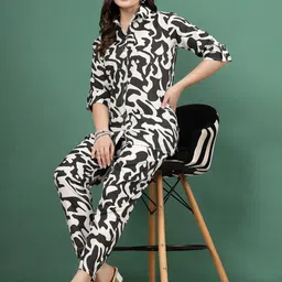 Clora Creation Abstract Printed Shirt With Trouser image 4
