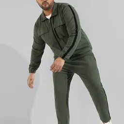 Instafab Plus Men Plus Size Pure Cotton Sweatshirt & Jogger Co-Ord Set-15