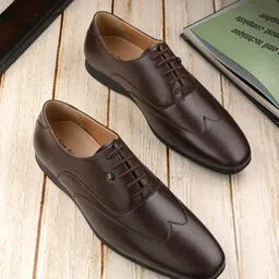 San Frissco Men Textured Formal Oxfords-image-40