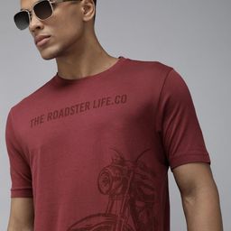 Roadster Men Burgundy Biker Printed Pure Cotton T-shirt-image-95