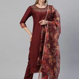 SheWill Women Maroon Floral Yoke Design Gotta Patti Kurta with Trousers & With Dupatta-picture-11