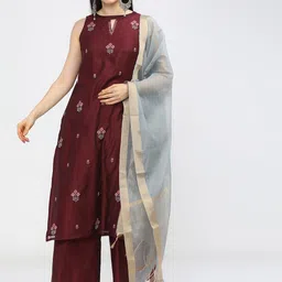 Vishudh Women Maroon Floral Embroidered Regular Kurta with Palazzos-picture-56