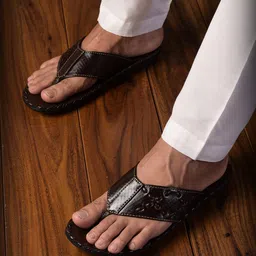 BuckleUp Men Textured Slip On Flip-Flops-20