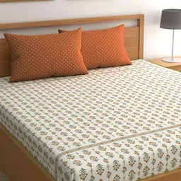 CHHAVI INDIA Cream-Coloured & Orange Floral Ultra Soft 210 TC King Bedsheet with 2 Pillow Covers-image-79