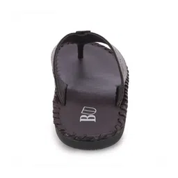 BuckleUp Men Textured Slip On Flip-Flops image 2