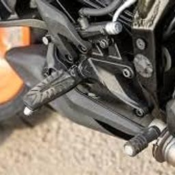 VTRUST Front Motorcycle Footrest Assembly Compatible for KTM Duke 125/Duke 200/Duke 390 & RC125/RC200/RC390, Front Left & Right Foot Pegs image 5