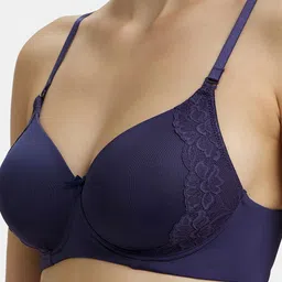 Jockey Wirefree Padded Soft Touch Full Coverage Multiway Styling Tshirt Bra-1816 image 3