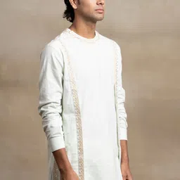 Tasva Men Green Ethnic Motifs Embroidered Layered Thread Work Kurta with Trouser image 2