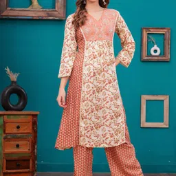 HIGHLIGHT FASHION EXPORT Floral Printed Embroidered V-Neck A-Line Kurta With Trousers-15