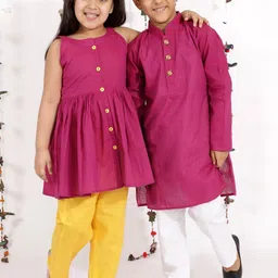 VASTRAMAY Girls Purple Pure Cotton Kurta And Straight Pant-image-87