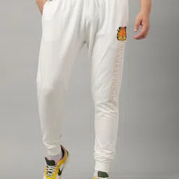 Free Authority Men Garfield Printed Cotton Mid-Rise Joggers-image-77